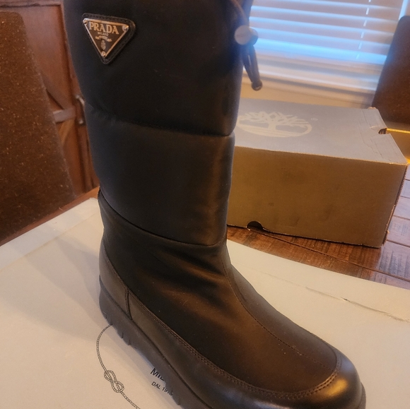 Prada snow boots size 10 - Picture 9 of 9